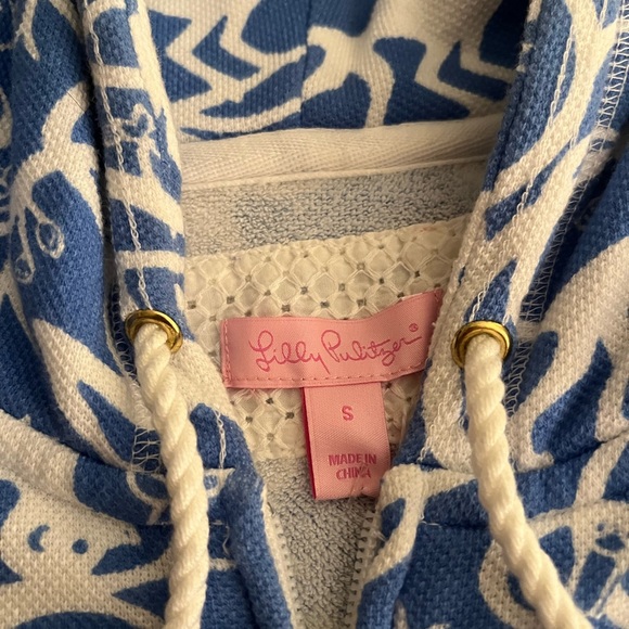 Lilly Pulitzer Full Zip Hoodie, New with Tags, women’s size small - Picture 5 of 7